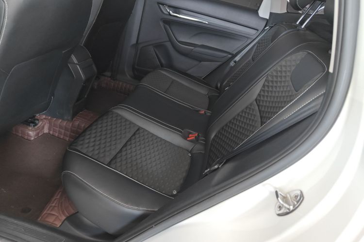 斯柯达 柯米克 2018款 1.5L 自动舒适版 国VI中控内饰7004