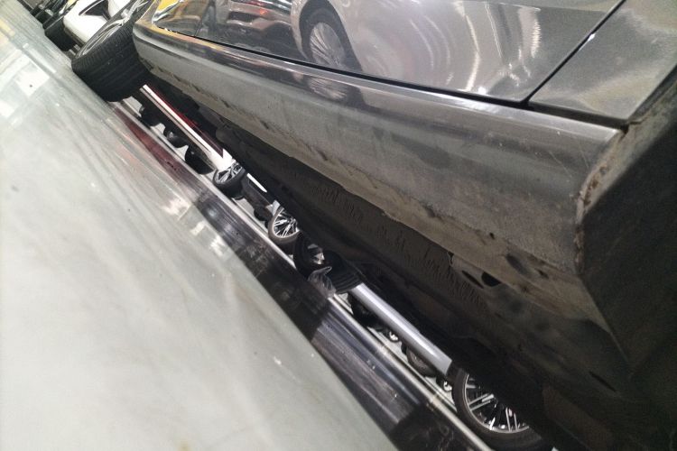 吉利汽车 帝豪 2023款 第4代冠军版 1.5L CVT尊贵型局部细节9001