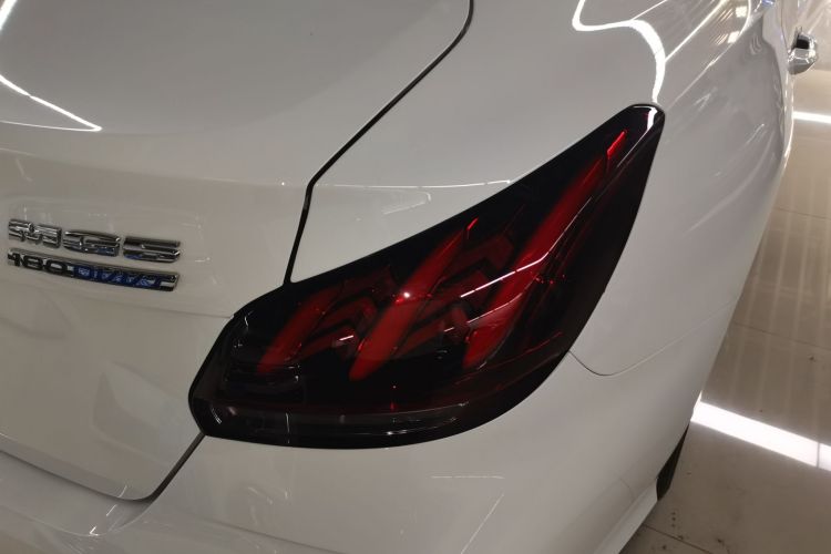 名爵 MG5 2023款 180DVVT CVT风尚版车身外观6001