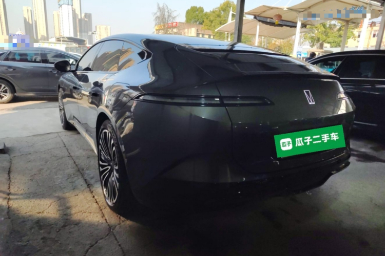 阿维塔12 2024款 700 三激光后驱奢享版车身外观6002