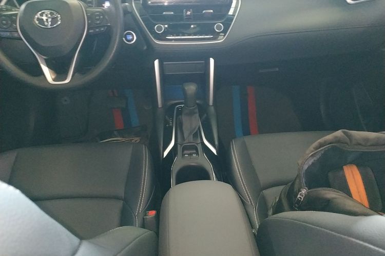 丰田 锋兰达 2022款 2.0L CVT豪华版中控内饰18