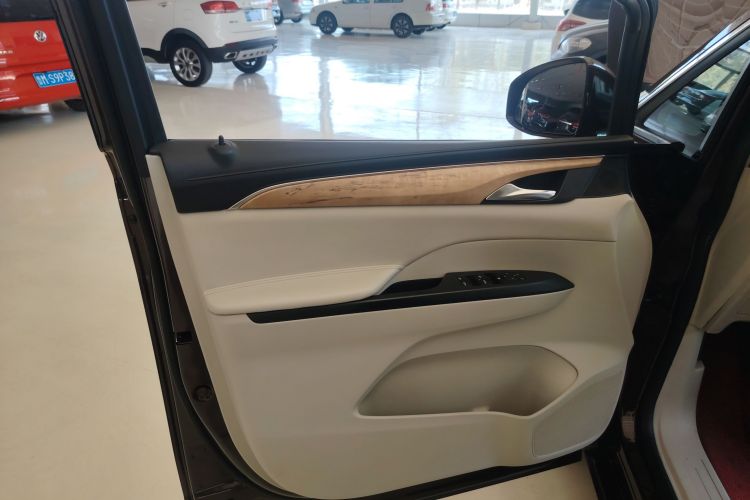 别克GL8 2018款 ES 28T 舒适型 国VI中控内饰47