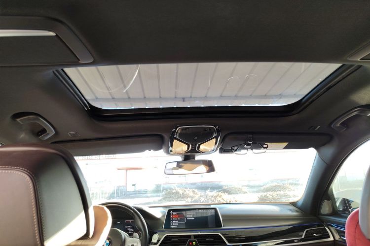 宝马7系 2021款 730Li M运动套装中控内饰22