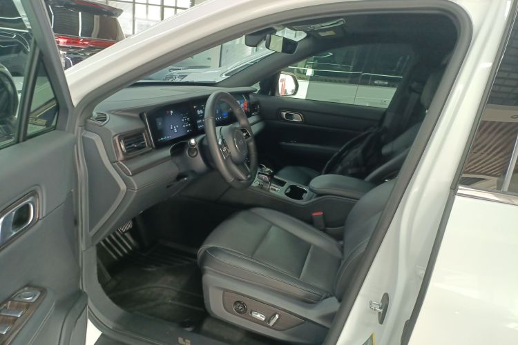 理想汽车 理想ONE 2021款 增程6座版中控内饰20