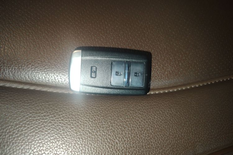 讴歌CDX 2016款 1.5T 两驱尊享版中控内饰7001