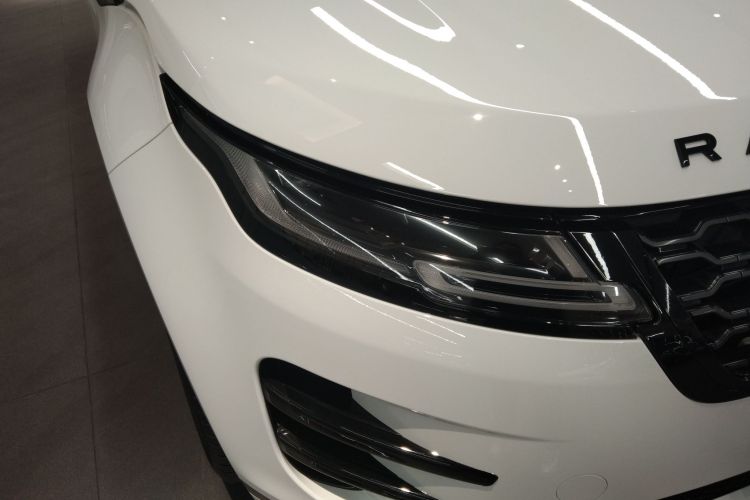 路虎 揽胜极光 2023款 极光L 249PS 豪华版车身外观8