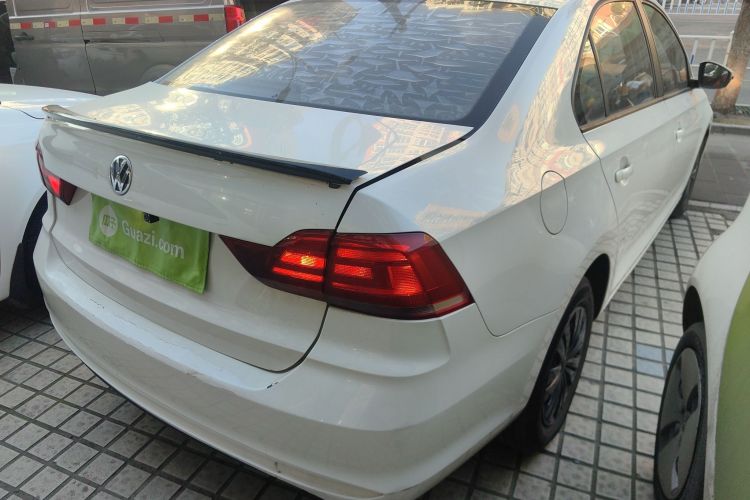 大众 桑塔纳 2016款 1.4L 手动风尚版车身外观7