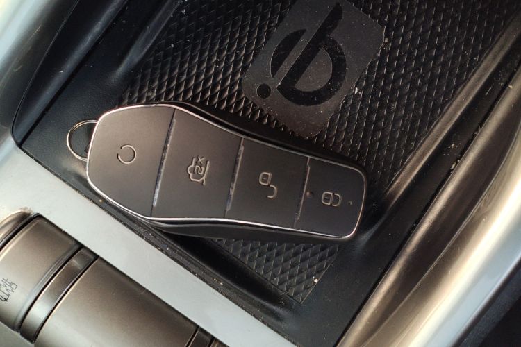 比亚迪 海豚 2021款 405km 时尚版中控内饰7001