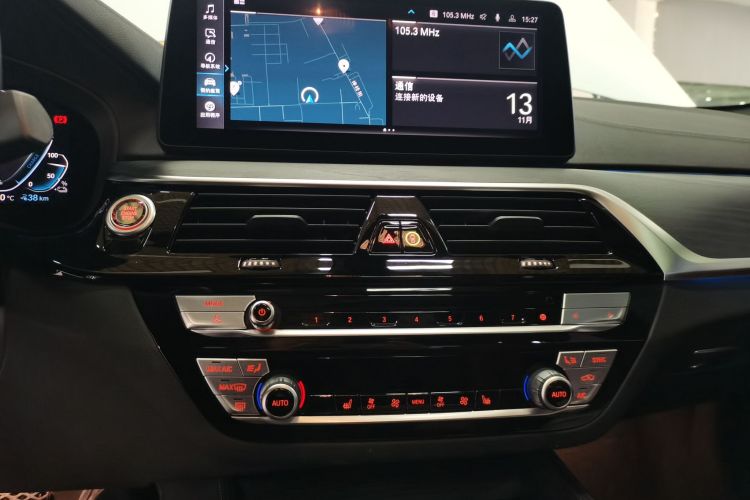 宝马5系新能源 2021款 改款 535Le M运动套装中控内饰16