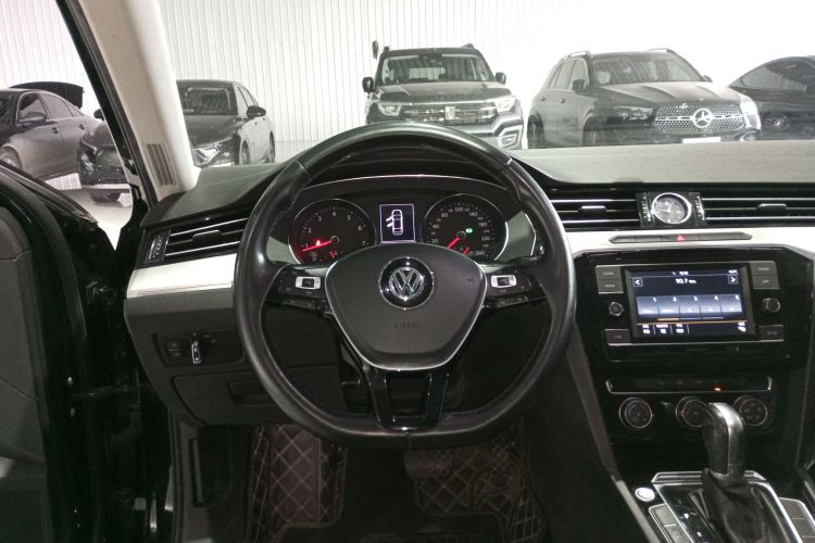 大众 迈腾 2019款 330TSI DSG 领先型 国V中控内饰13