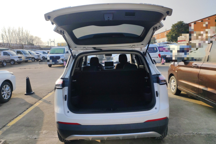 宝骏510 2019款 1.5L CVT劲享型 国VI机舱底盘23