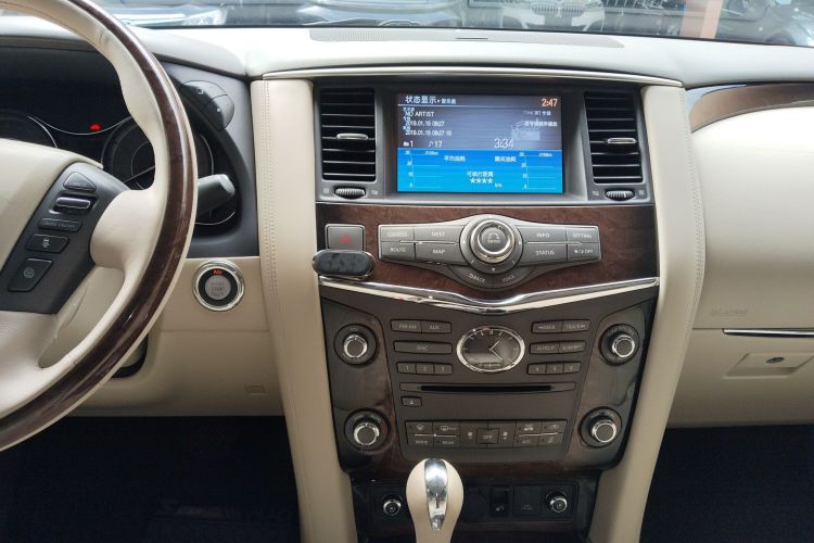 英菲尼迪QX80 2013款 5.6L 4WD局部细节16