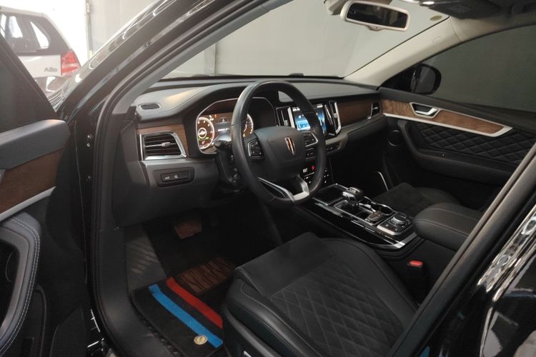 红旗HS7 2022款 2.0T DCT两驱智联旗享版 五座中控内饰19