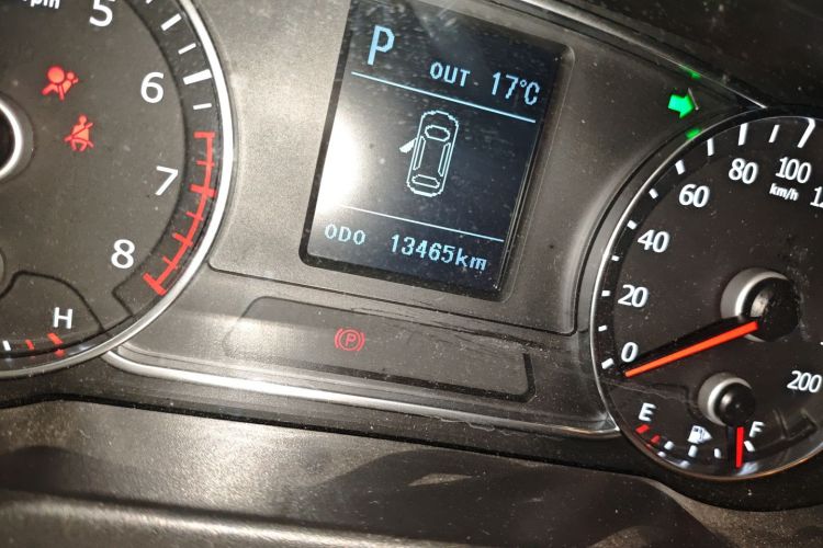 陆风X5 2016款 Plus 1.5T CVT创领版中控内饰15