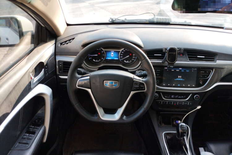 吉利汽车 帝豪 2017款 三厢百万款 1.5L 手动向上版局部细节13