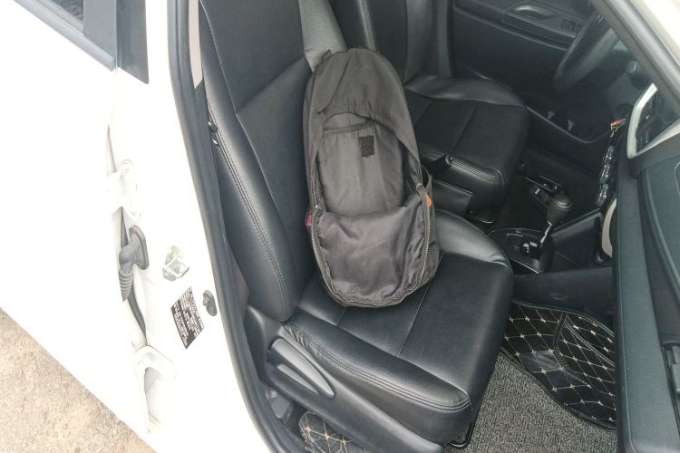 丰田 威驰 2019款 1.5L CVT创行版局部细节41