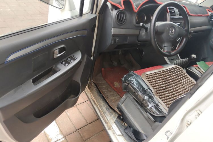 铃木 北斗星X5 2015款 1.0L 精英型中控内饰7003