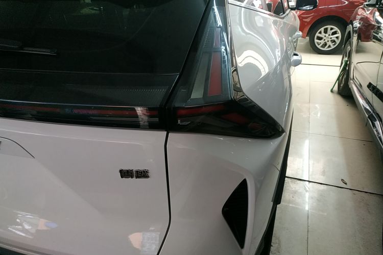 吉利汽车 2023款 博越COOL 1.5TD 智慧型车身外观6006