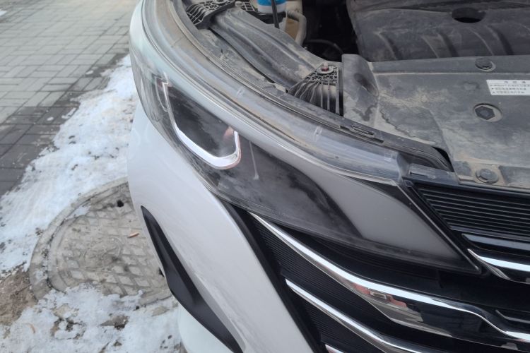 广汽传祺 传祺M6 2019款 270T 自动尊享版（六座）国V车身外观8