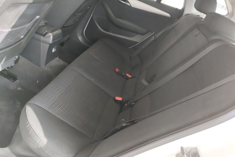 宝马X1 2014款 sDrive18i 时尚型中控内饰21