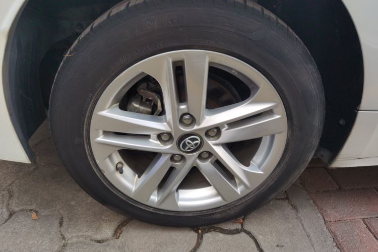 丰田 雷凌 2021款 双擎 1.8H E-CVT豪华版车身外观6008