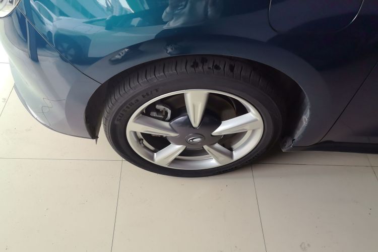 欧拉好猫 2023款 401km标准续航 豪华型 磷酸铁锂车身外观6007