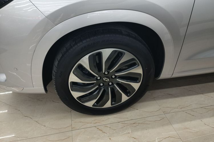 鸿蒙智行 问界M7 2024款 1.5T 智驾四驱Max版 5座车身外观6001