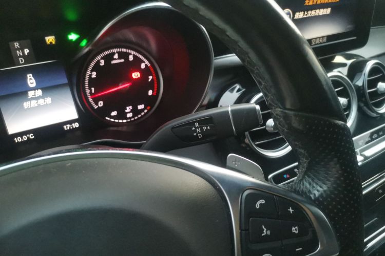 奔驰C级(进口) 2017款 C 200 4MATIC 轿跑版局部细节18