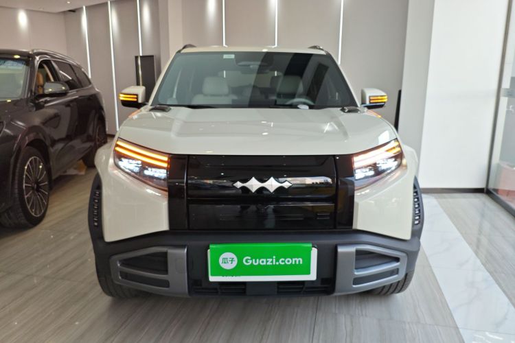 方程豹 钛3 2025款 501KM 四驱智驾Ultra版车身外观2