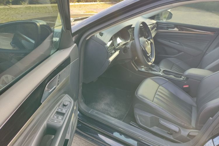 大众 帕萨特 2020款 改款 280TSI 商务版 国VI中控内饰20