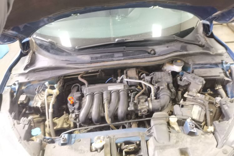 本田XR-V 2015款 1.5L LXi CVT经典版机舱底盘24