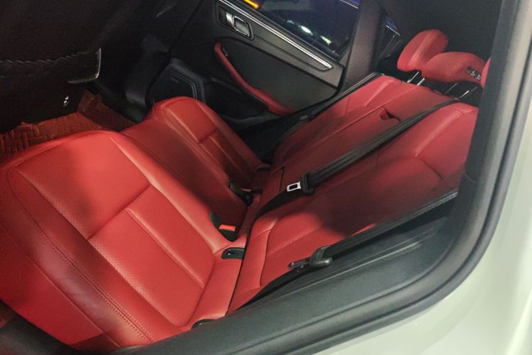 保时捷 2024款 Macan 2.0T中控内饰21