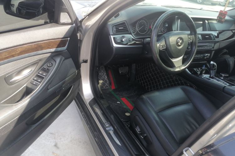 宝马5系 2017款 525Li 领先型中控内饰7003