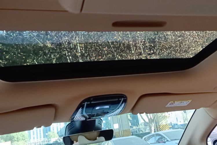 岚图汽车 岚图梦想家 2024款 PHEV 超长续航尊贵版中控内饰22