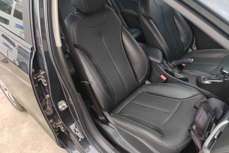 别克 英朗 2021款 1.3T 自动轻混动精英型局部细节41