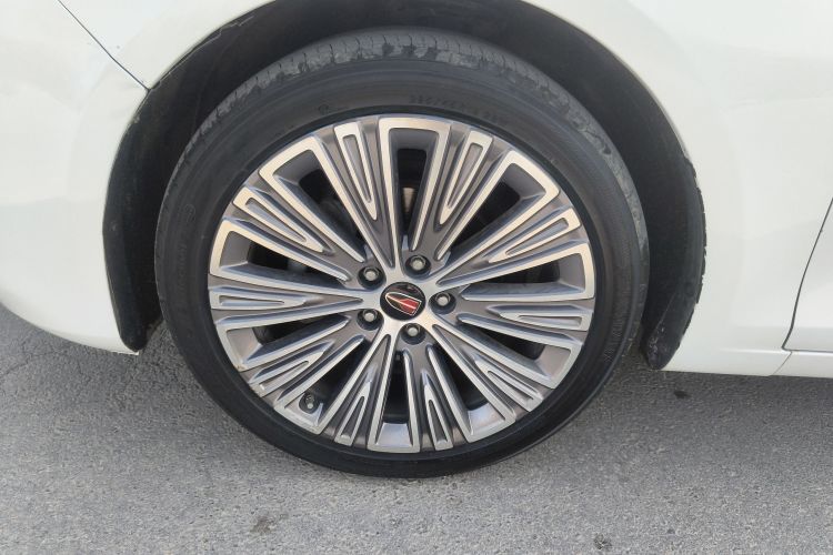 红旗H5 2022款 经典款 改款 1.5T DCT旗韵版车身外观6007