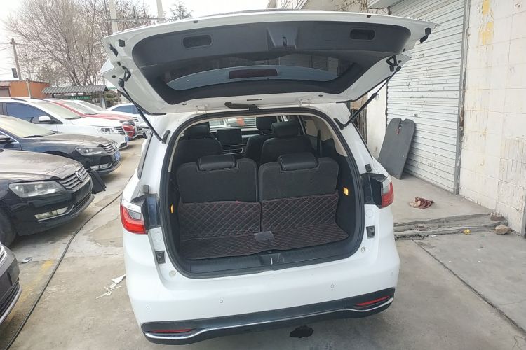 比亚迪 宋MAX 2019款 1.5T 自动智联睿进型 6座 国VI机舱底盘23