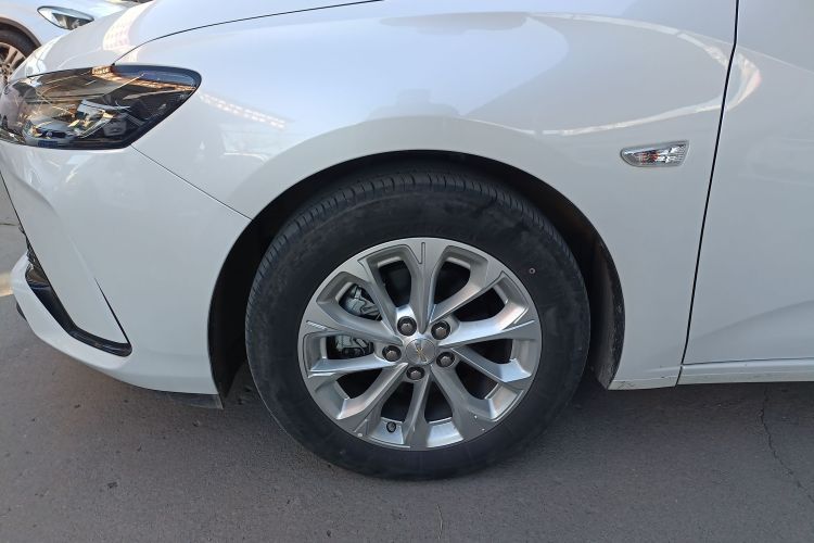 雪佛兰 科鲁泽 2024款 1.5L 双离合悦享版车身外观6007