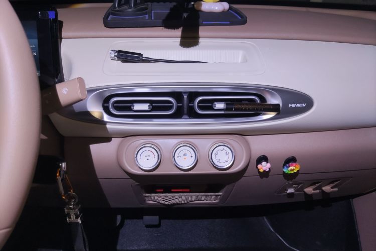 五菱汽车 宏光MINIEV 2025款 四门版 进阶款局部细节16