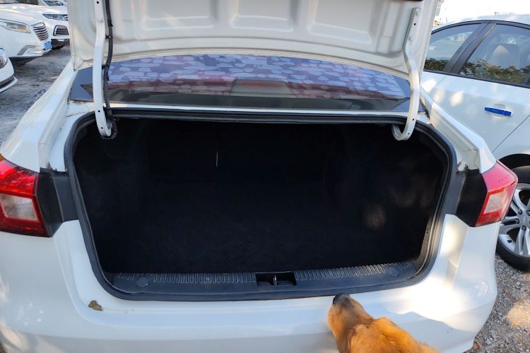 荣威360 2015款 1.5L 手动豪华版局部细节23