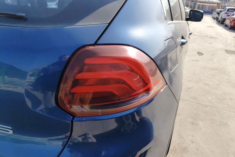 观致5 2018款 改款 1.6T 自动领先型车身外观6006