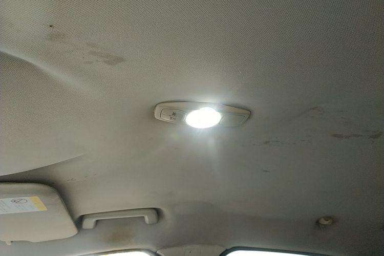 福特 福克斯 2012款 三厢 1.6L 自动舒适型中控内饰22