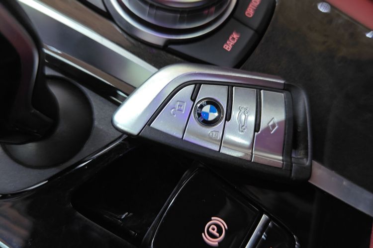 宝马5系 2022款 改款 525Li M运动套装中控内饰11