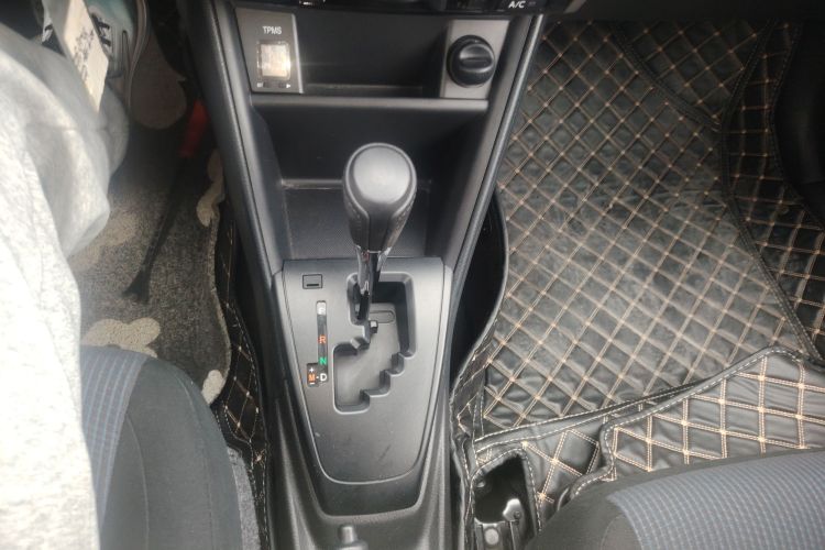 丰田 YARiS L 致炫 2019款 1.5E CVT魅动版 国VI中控内饰18