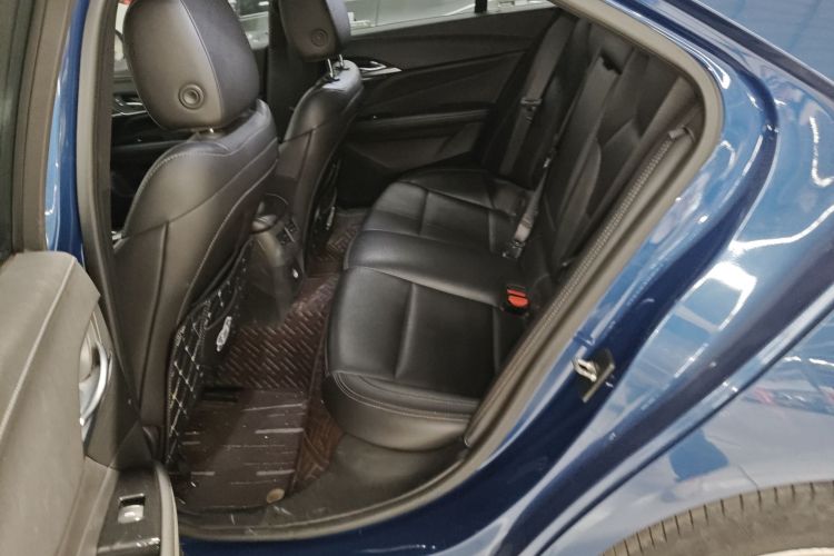 凯迪拉克CT4 2020款 28T 时尚型中控内饰21