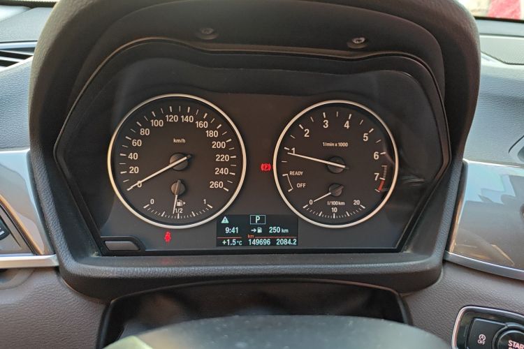 宝马X1 2016款 sDrive20Li 豪华型中控内饰14