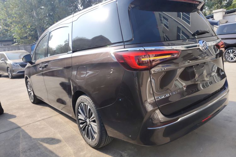 别克GL8 2020款 ES陆尊 653T 豪华型车身外观4