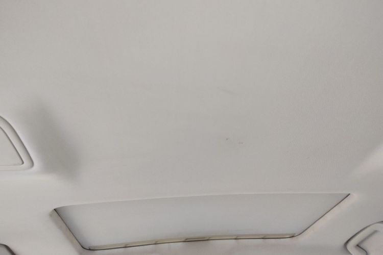 红旗H7 2013款 3.0L 尊贵型中控内饰22