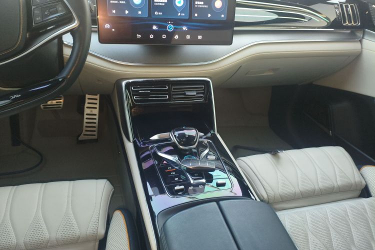 比亚迪 唐新能源 2022款 DM-p 215KM 四驱旗舰型局部细节18