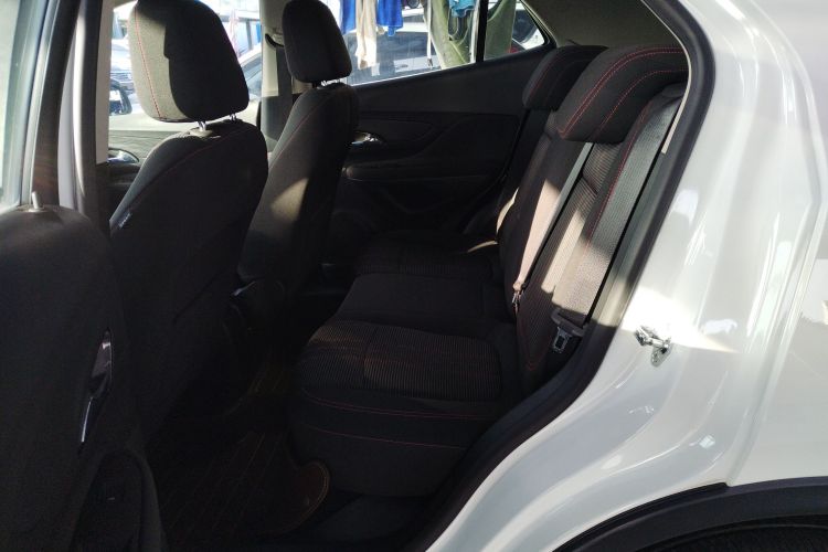 别克 昂科拉 2017款 18T 自动两驱都市领先型中控内饰21